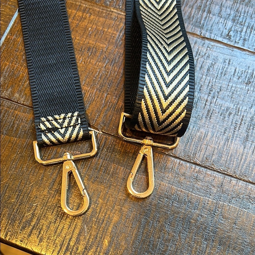 Black and Gold Chevron purse Strap - Picture 3 of 3